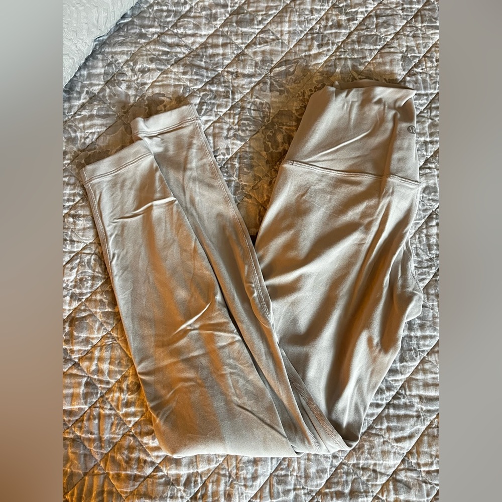 Lululemon Leggings - Size 6